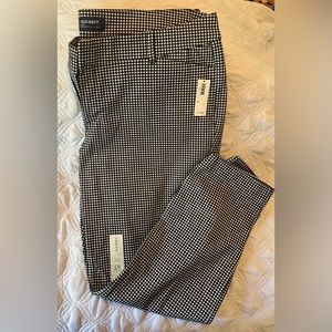 NWT Black and white plaid pixie pants from Old Navy